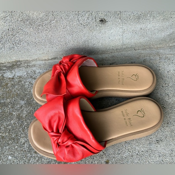 SOLE BLISS Bailey coral red sandals soft Italian leather BOW slides sz 40 NWOT - Picture 9 of 13